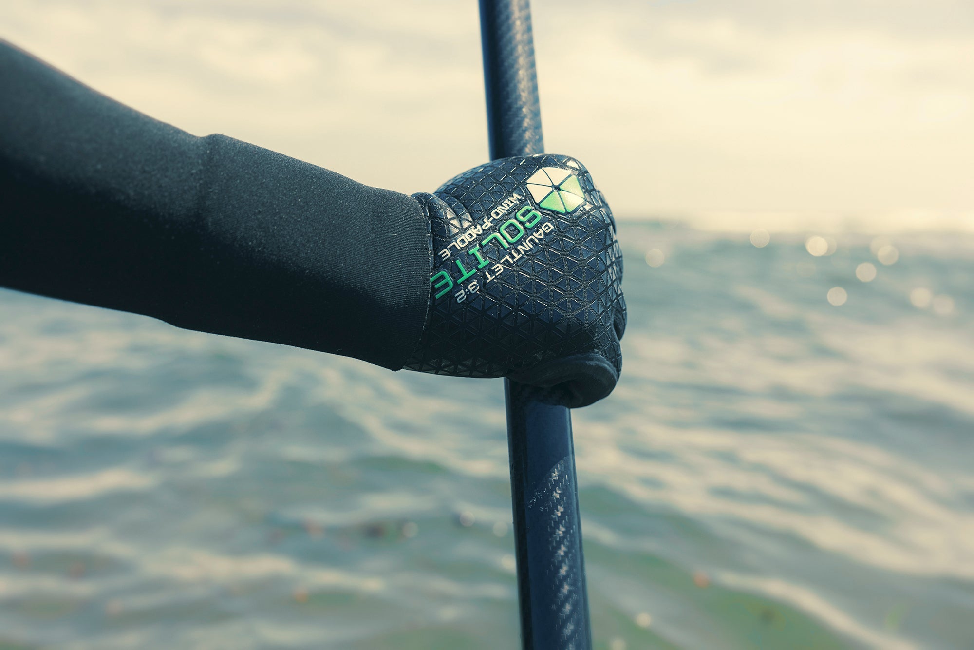 Solite 3/2 Wind/Paddle Gauntlet Wetsuit Gloves | Gloves | Solite