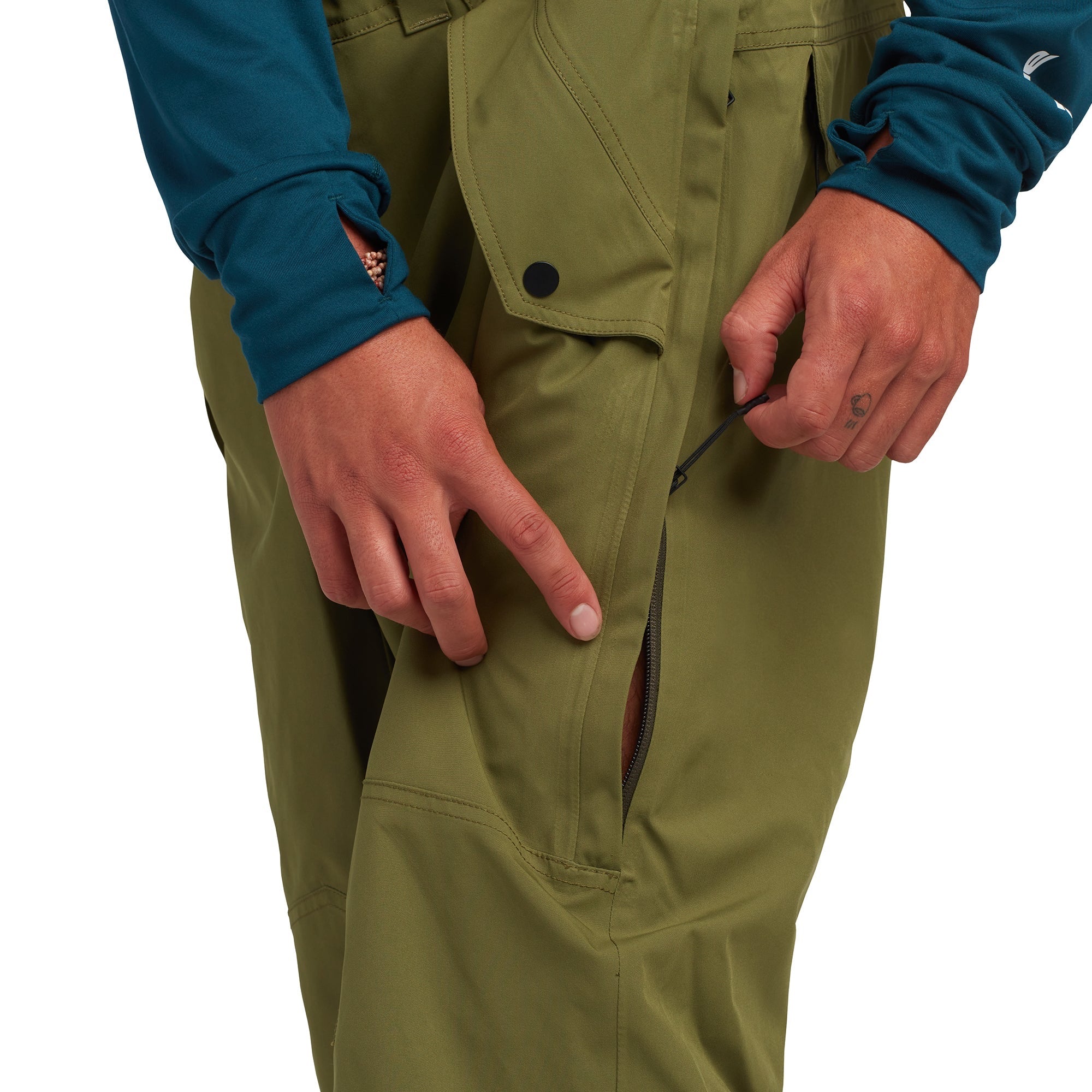 Dakine Scout Bib - Gnarled Juniper - Mens | Bibs | Dakine