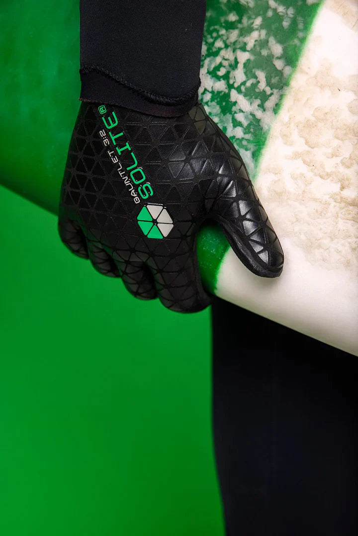 Solite 3/2 Gauntlet Wetsuit Gloves | Gloves | Solite