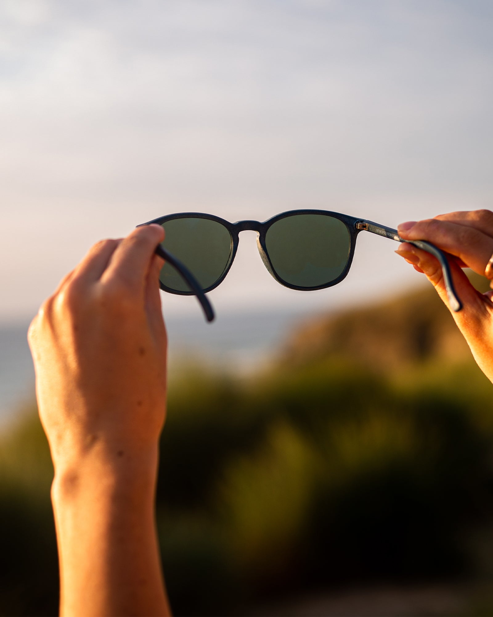 Waterhaul Kynance Polarised Sunglasses - Navy