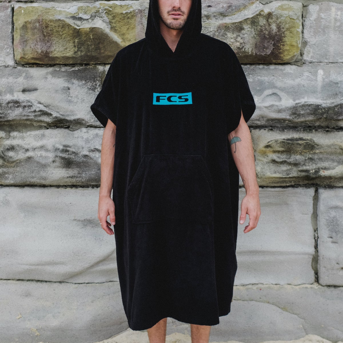 FCS Towel Poncho Changing Robe - Black / White | Changing Robes | FCS