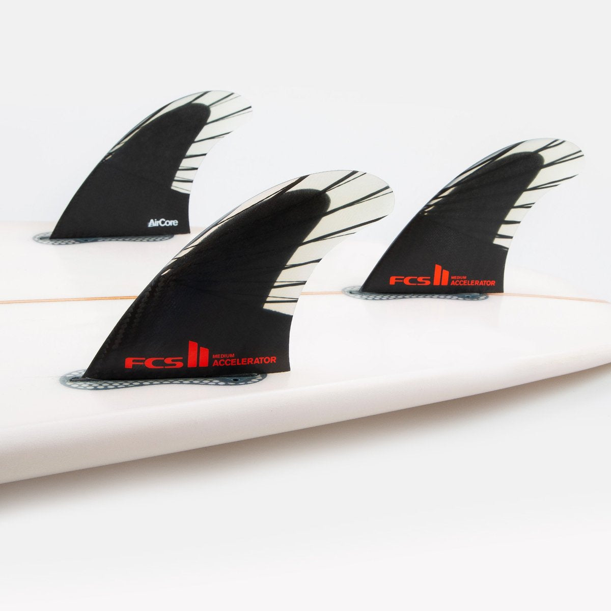 FCS II Accelerator PC Carbon Black / Red Tri Set - Medium | Fins | FCS